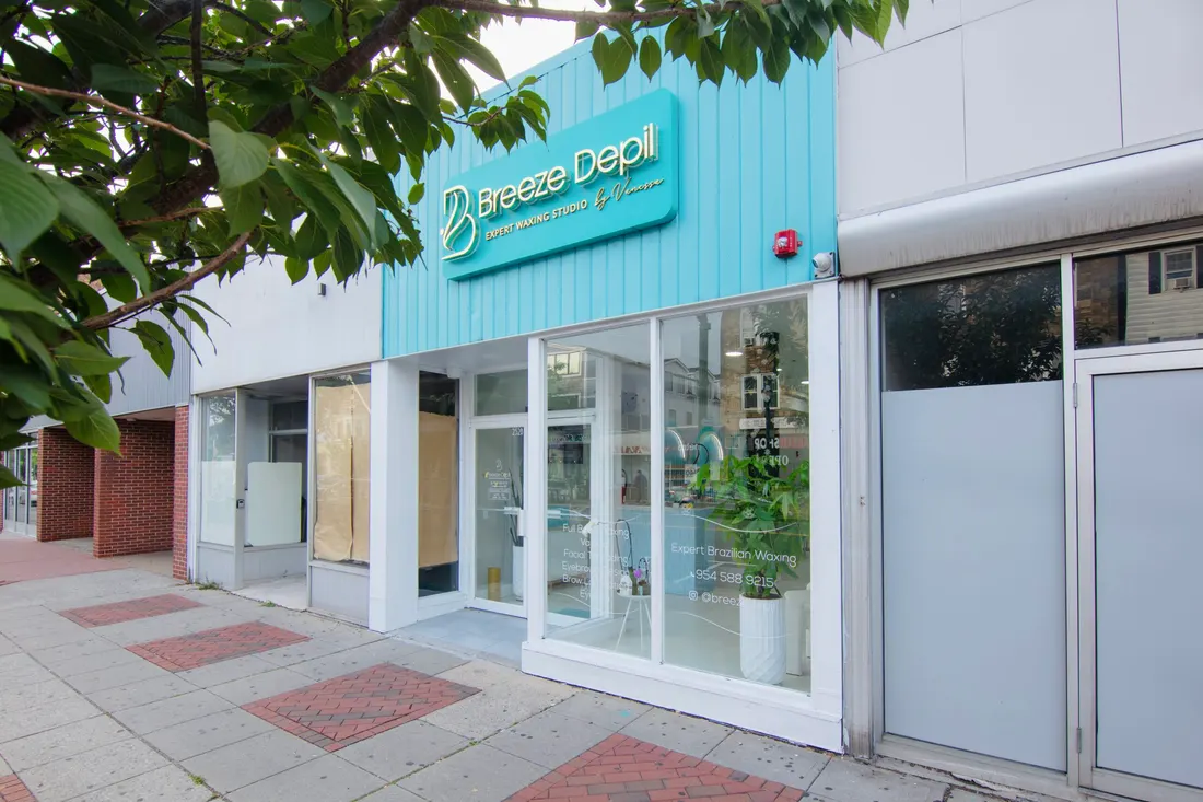 Breeze Depil turquoise storefront on Kearny Avenue